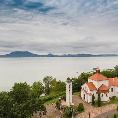 In 45325 Lejlighed Balatonmáriafürdő